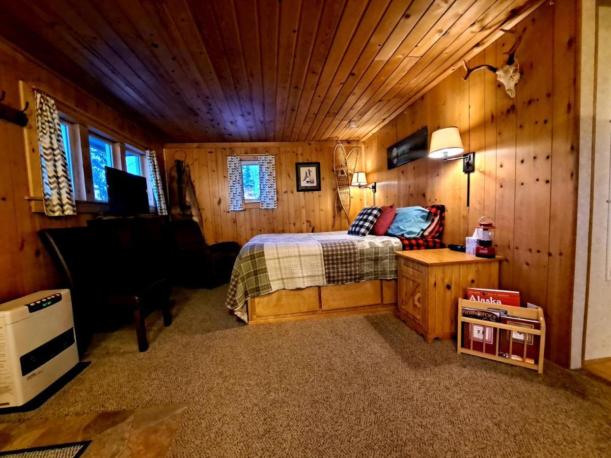 Northwoods Cottage Bed And Breakfast 费尔班克斯 外观 照片